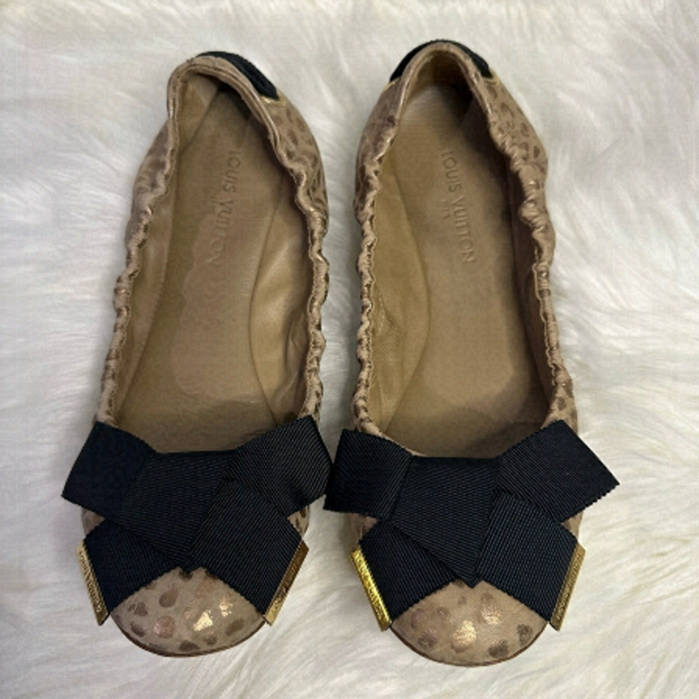 Louis Vuitton Beige Leopard Print Bow Ballet Flats with Black Bow